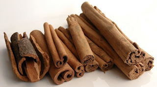 Dried cinnamon sticks